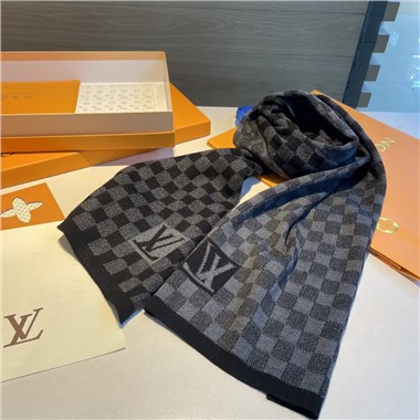 Louis Vuitton    2023秋冬新款時尚圍巾 尺寸：180-32