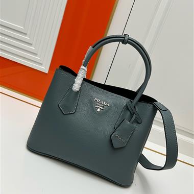 PRADA   2023新款女生時尚休閒包 尺寸:30*22*14CM