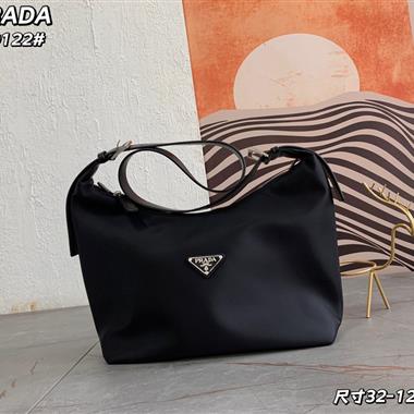 PRADA   2023新款女生時尚休閒包 尺寸:32-12-11CM