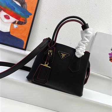 PRADA   2023新款女生時尚休閒包 尺寸:25*18.5*12.5CM