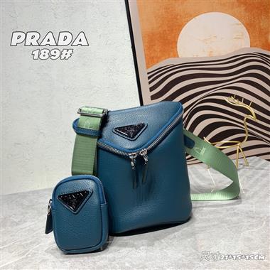 PRADA   2023新款女生時尚休閒包 尺寸:21*15*15CM