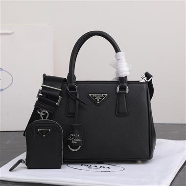 PRADA   2023新款女生時尚休閒包 尺寸:23*16.5*10CM