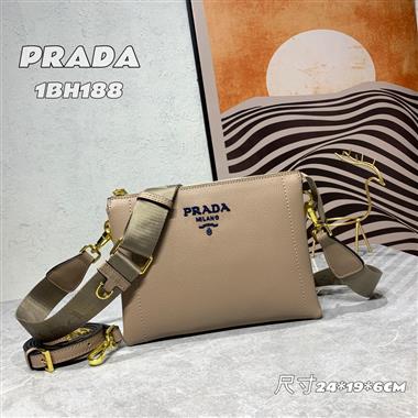 PRADA   2023新款女生時尚休閒包 尺寸:24*19*6CM
