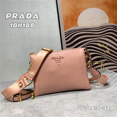 PRADA   2023新款女生時尚休閒包 尺寸:24*19*6CM