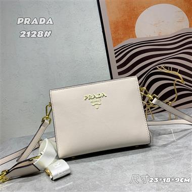 PRADA   2023新款女生時尚休閒包 尺寸:23*18*9CM