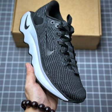 Nike Motiva 夏季透氣緩震波浪跑鞋 