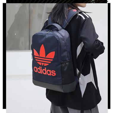 Adidas  2023新款時尚休閒包 尺寸：45*30*13CM