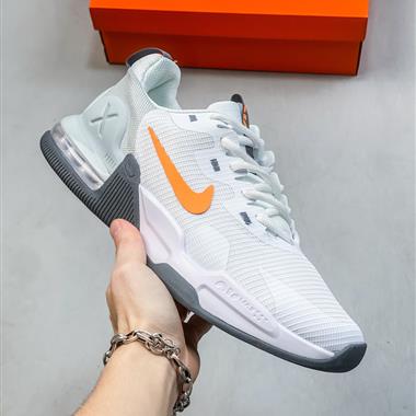 Nike ALPHA TRAINER 氣墊跑步鞋