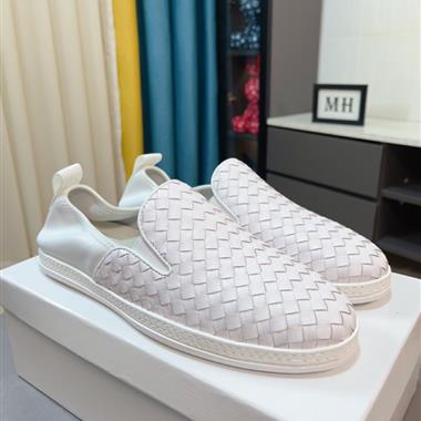 BOTTEGA VENETA  2023新款男生休閒時尚鞋子