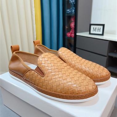 BOTTEGA VENETA  2023新款男生休閒時尚鞋子