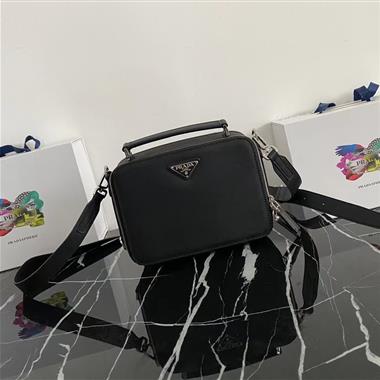 PRADA  2023新款男生時尚休閒包 尺寸:22*16*6CM