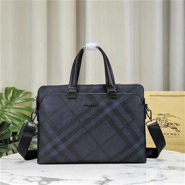 BURBERRY  2023新款男生時尚休閒包 尺寸：38-28-6CM