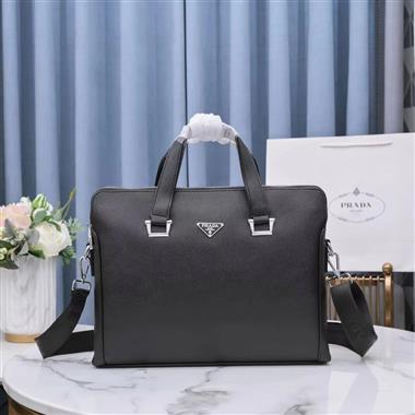 PRADA  2023新款男生時尚休閒包 尺寸:39*29*6CM