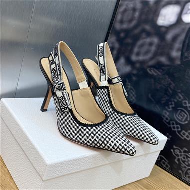 DIOR   2023新款女生休閒時尚鞋子