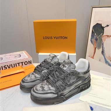 Louis Vuitton   2023新款男生休閒時尚鞋子