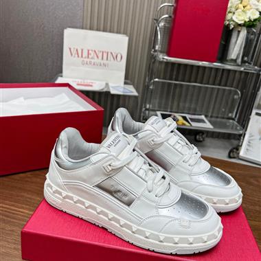 Valentino   2023新款男生休閒時尚鞋子