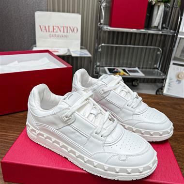 Valentino   2023新款男生休閒時尚鞋子