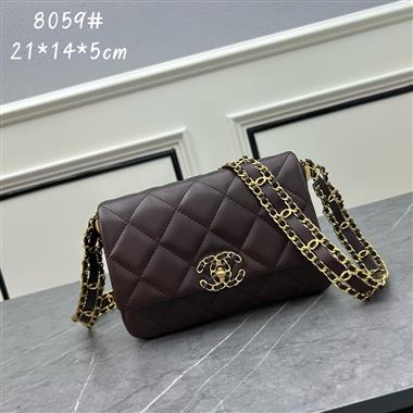 CHANEL  2023新款女生時尚休閒包 尺寸：13.5*20.5*5CM