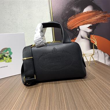 PRADA   2023新款女生時尚休閒包 尺寸:26-16CM