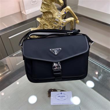PRADA  2023新款男生時尚包包 尺寸:26-20-7CM