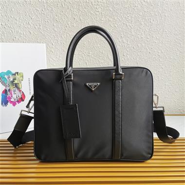 PRADA   2023新款男生時尚包包 尺寸:36*28*7CM