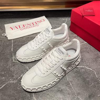 Valentino  2024新款男生休閒時尚鞋子