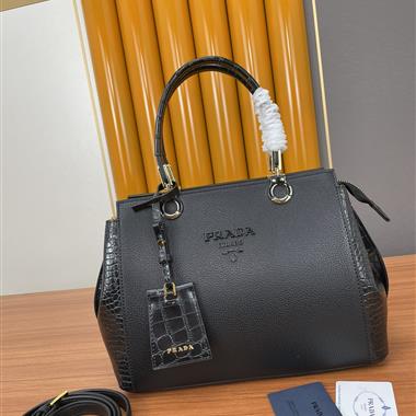 PRADA   2024新款女生時尚休閒包  尺寸:30-23-13CM