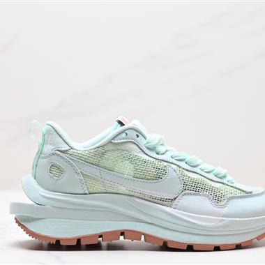 Sacai X Nike  regasus vaporrly SP