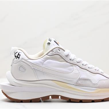 Sacai X Nike  regasus vaporrly SP