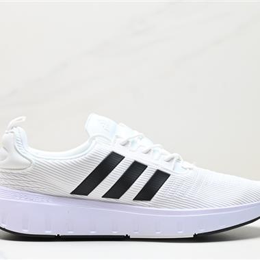 Adidas SWIfT RUN網面透氣休閑跑步鞋