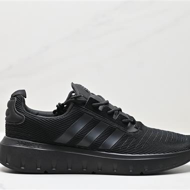 Adidas SWIfT RUN網面透氣休閑跑步鞋