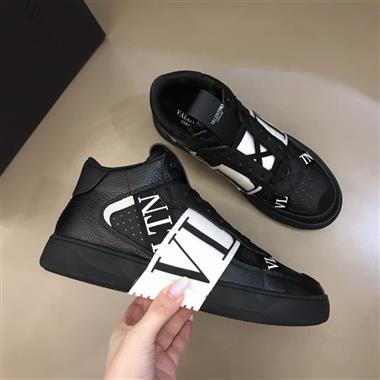 Valentino   2024新款男生休閒時尚鞋子