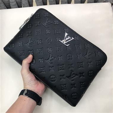 LOUIS VUITTON  2024新款男生時尚休閒包 尺寸：19-29CM