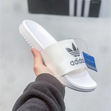 Adidas ADILETTE 拖鞋 