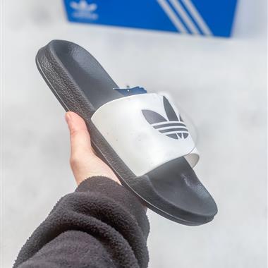 Adidas ADILETTE 拖鞋