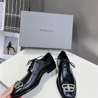 Balenciaga    2024新款男生休閒時尚鞋子