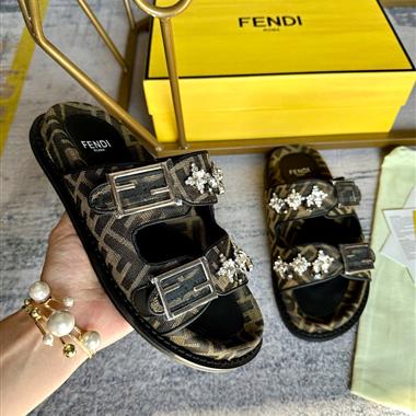 FENDI   2024新款女生休閒時尚鞋子