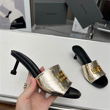 Balenciaga  2024新款女生休閒時尚鞋子