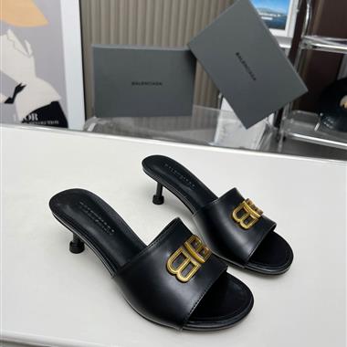 Balenciaga  2024新款女生休閒時尚鞋子