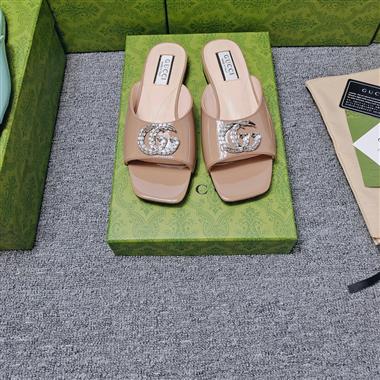 GUCCI   2024新款女生休閒時尚鞋子