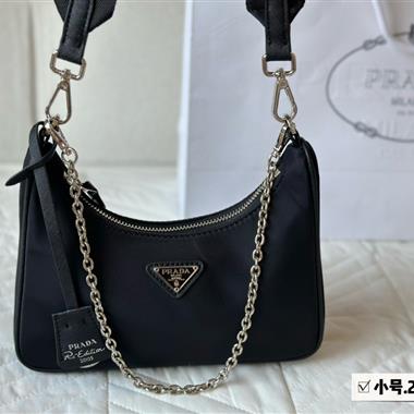 PRADA   2024新款女生時尚休閒包 尺寸:22*16CM
