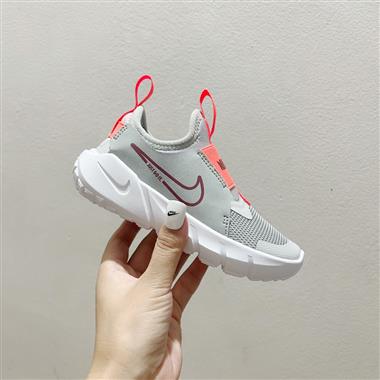 Nike 赤足一腳蹬兒童跑步鞋