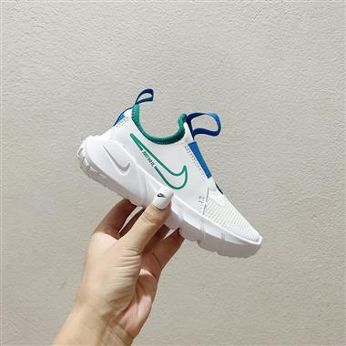 Nike 赤足一腳蹬兒童跑步鞋