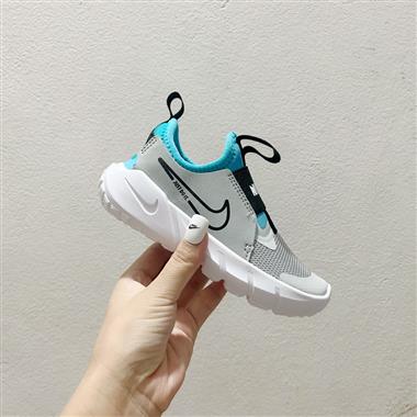 Nike 赤足一腳蹬兒童跑步鞋