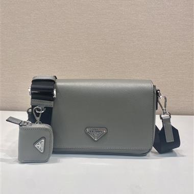 PRADA   2024新款男生時尚休閒包 尺寸:22*14.5*5CM