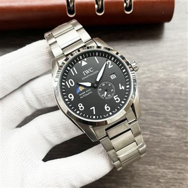 IWC  2024新款時尚休閒手錶 尺寸：42MM