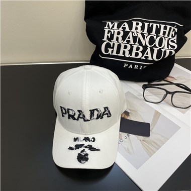 PRADA   2024新款時尚帽子