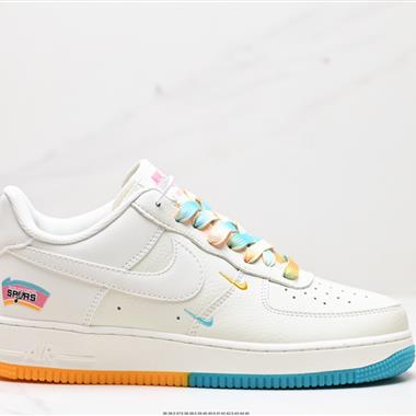 Nike Air Force 1 Low 07 