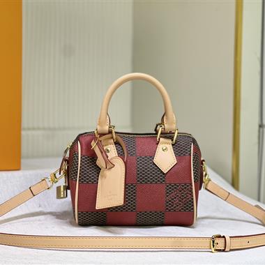 LOUIS VUITTON  2024新款女生時尚休閒包 尺寸：18*12*10CM