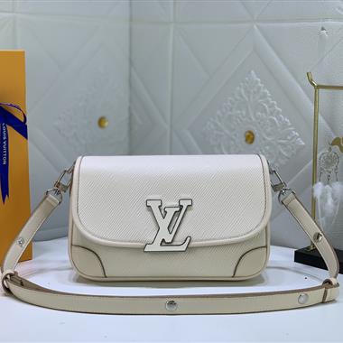 LOUIS VUITTON    2024新款女生時尚休閒包 尺寸：24.5*15.5*9CM